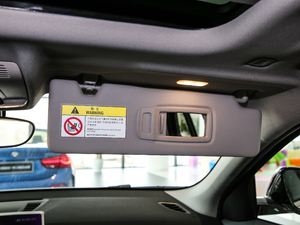 2020sDrive20i MԽҰb g