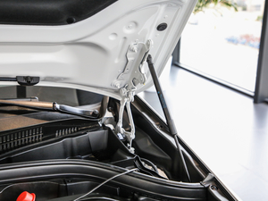 2020sDrive20i MԽҰb 