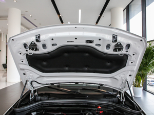 2020sDrive20i MԽҰb 