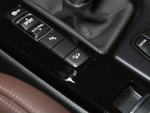 2020xDrive25i M\b п؅^