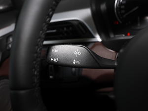 2020xDrive25i M\b п؅^