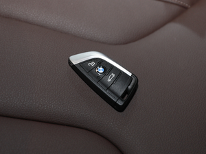 2020xDrive25i M\b ܇耳