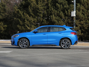 2020xDrive25i M\(yn)b w^