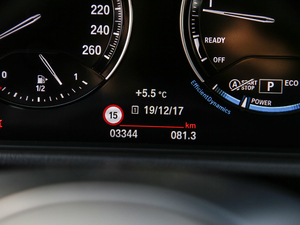 2020xDrive25i M\b п؅^