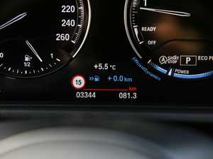 2020xDrive25i M\b п؅^