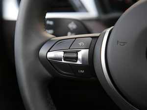 2020xDrive25i M\b п؅^