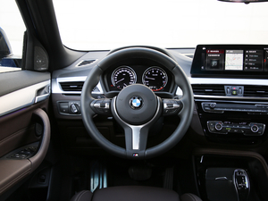 2020xDrive25i M\b п؅^