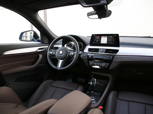 2020xDrive25i M\b п؅^