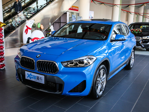 2020款sDrive25i 领先型M越野套装 左前45度