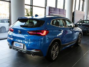 2020款sDrive25i 领先型M越野套装 整体外观