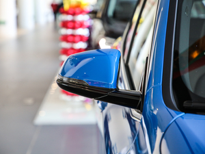 2020sDrive25i IMԽҰb (ji)^