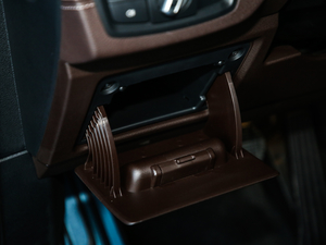 2020sDrive25i I(lng)MԽҰb п؅^(q)