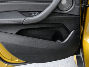 2020sDrive25i MԽҰb g