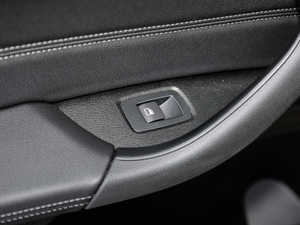 2020sDrive25i MԽҰb g