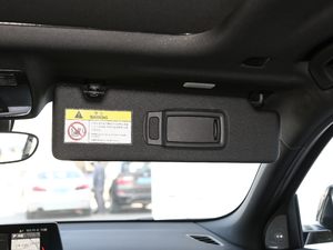 2020sDrive25i MԽҰb g