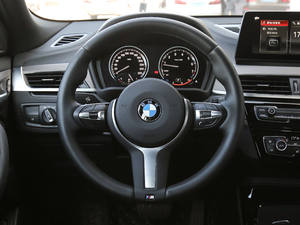 2020sDrive25i MԽҰb P