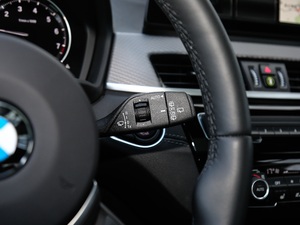 2020sDrive25i MԽҰb п؅^