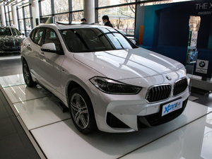2020款sDrive25i 尊享型M越野套装 整体外观