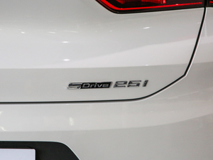 2020sDrive25i MԽҰb ^