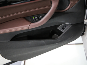 2020sDrive25i MԽҰb ǰTg