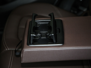 2020sDrive25i MԽҰb g