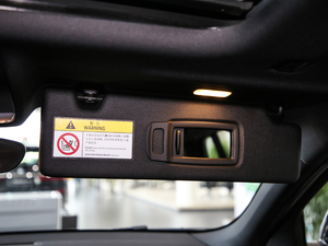 2020sDrive25i MԽҰb g