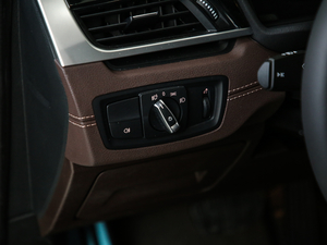 2020sDrive25i MԽҰb п؅^(q)