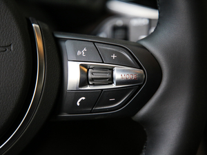 2020sDrive25i MԽҰb п؅^(q)