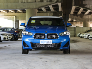 2020款sDrive25i 领先型M运动套装 正前