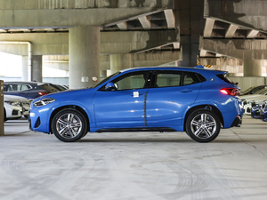 2020款sDrive25i 领先型M运动套装 正侧（左）