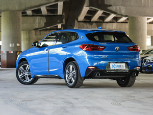 2020款sDrive25i 领先型M运动套装 左后45度