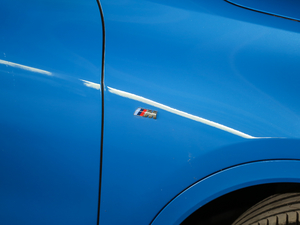 2020sDrive25i IM\b ^