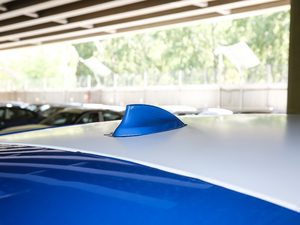 2020sDrive25i IM\b ^