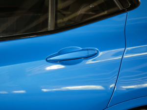 2020sDrive25i IM\b ^