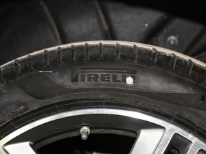 2020sDrive25i IM\b ݆̥Ʒ