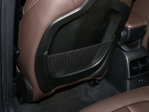 2020sDrive25i IM\b g