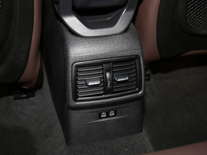 2020sDrive25i IM\b g