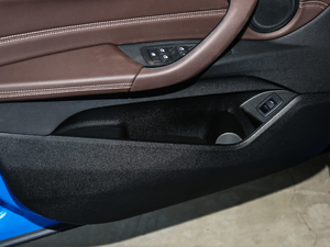 2020sDrive25i IM\b ǰTg