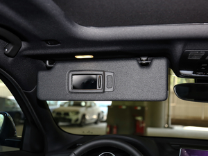 2020sDrive25i IM\b g