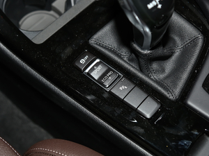 2020sDrive25i IM\b п؅^