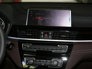 2020sDrive25i IM\b {L