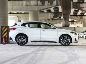 2020sDrive25i M\(yn)(dng)b w^