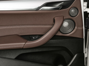 2020sDrive25i M\(yn)(dng)b g