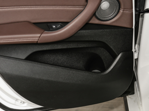 2020sDrive25i M\(yn)(dng)b g