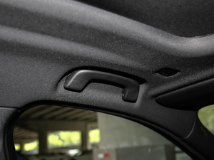 2020sDrive25i M\(yn)(dng)b g