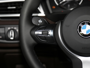 2020sDrive25i M\b п؅^