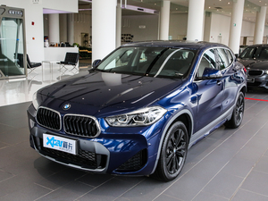 2020款sDrive20i M越野套装 左前45度