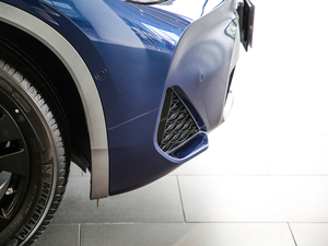 2020sDrive20i MԽҰb ^