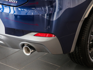 2020sDrive20i MԽҰb ^