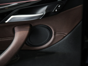 2020sDrive20i MԽҰb g